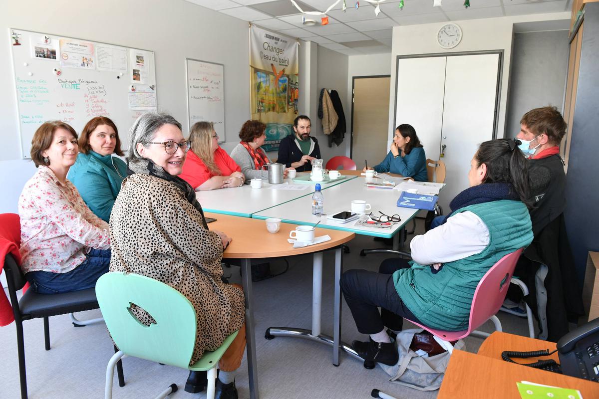 “We leave the gown in the locker room”, patients and caregivers bring an association to life in Périgueux