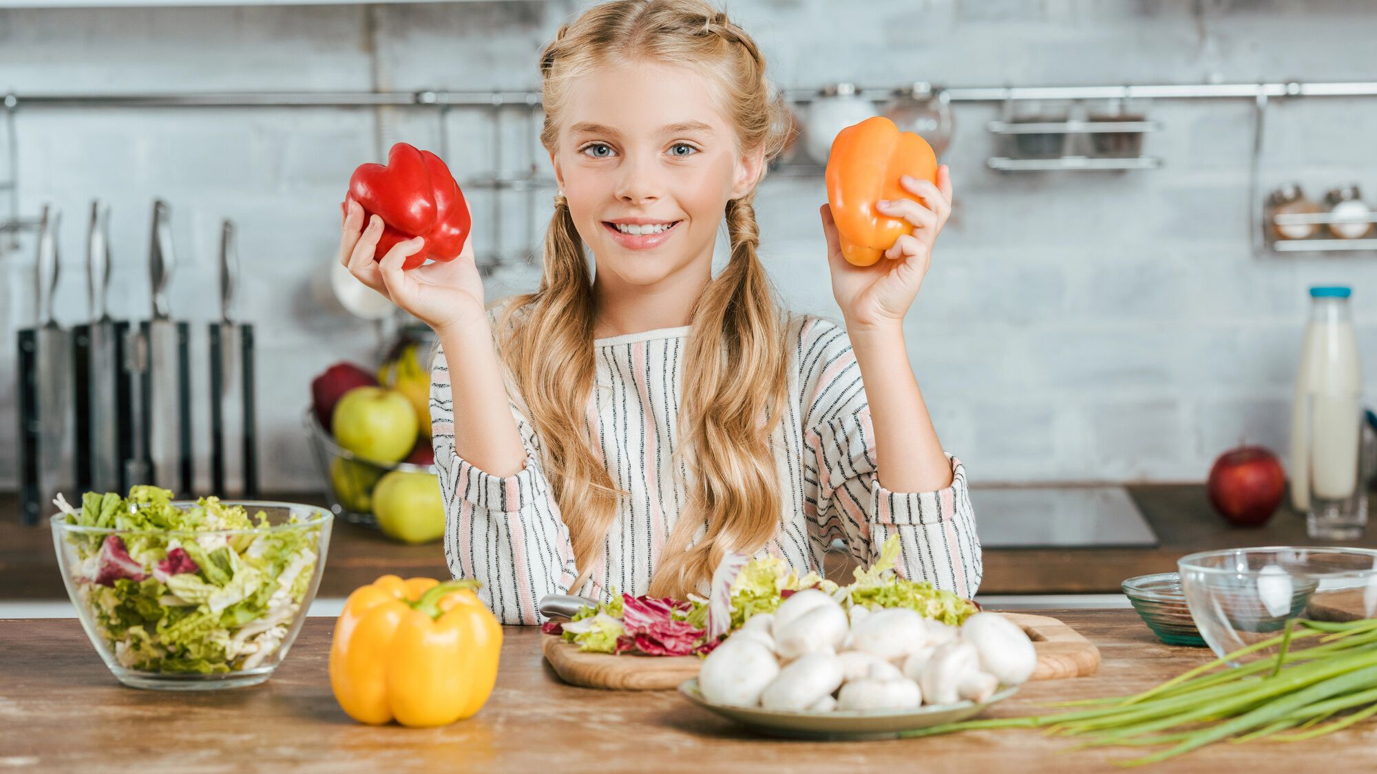 My child or teenager wants to become vegetarian: how can I balance their meals?